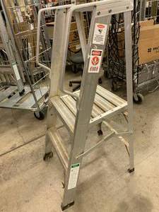 2FT LADDER