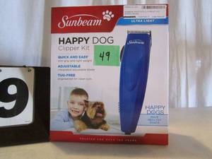lot 49 image: Sunbeam Happy Dog Clipper Kit