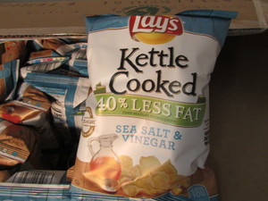 lot 10 image: Kettle Cooked Sea Salt and Vinegar Chips