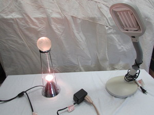lot 31 image: Desk Lamps