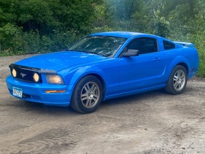 lot 1 image: 2006 Ford Mustang GT