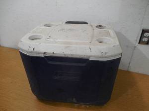 lot 16 image: COLEMAN COOLER WITH WHEELS
