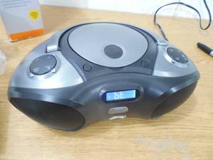 lot 30 image: AVGO Bluetooth CD Boombox