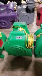 lot 24 image: 1.5 hp Blower