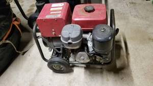 lot 56 image: Honda 5000 EG