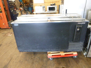 lot 4 image: Norlake Beer Cooler