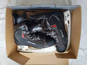 lot 125 image: Bauer Vapor Hockey Skates Size 11.5