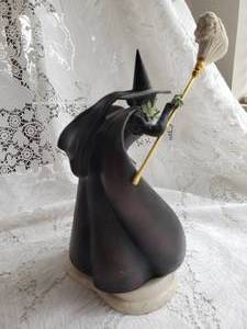 lot 73 image: Wizard of Oz Lenox Wicked Witch