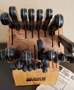 lot 49 image: Six Star Cutlery Knife Set with Block, 25 Pieces