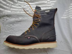 lot 128 image: Thorogood Moc Toe Waterproof Boots, NIB Size 13