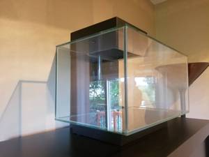 lot 37 image: Sleek Modern Fish Tank