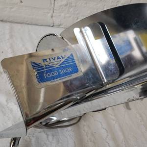 lot 64 image: Rival Food Slicer