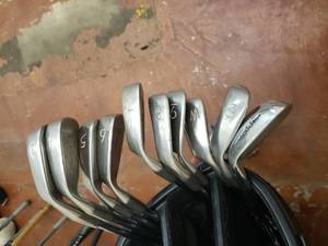 lot 129 image: PING Eye2 Golf Clubs