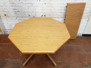 lot 31 image: Retro Solid Walnut Octagon Dining Table with Leaf
