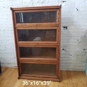 lot 30 image: Oak Barrister Bookcase (b)