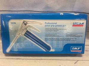 lot 12 image: Lincoln Grease Gun