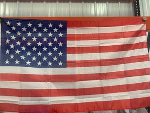 lot 18 image: United States Flag (approx 3 x 5)