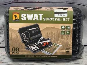 lot 39 image: Swat 9pc Survival Kit