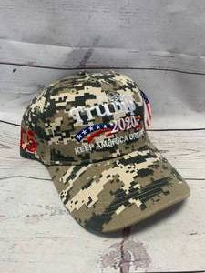 lot 43 image: Trump 2020 Digital Camo Hat