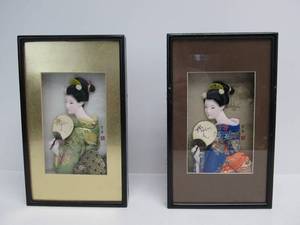 lot 63 image: 2 Vintage Oriental Shadowbox Framed Geisha Girl Artworks