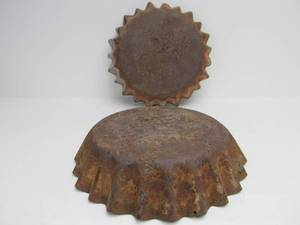 lot 66 image: Pair of Heavy Steel Advertising Soda Bottle Cap Display Signs