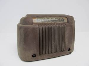lot 76 image: Vintage BENDIX Bakelite Radio