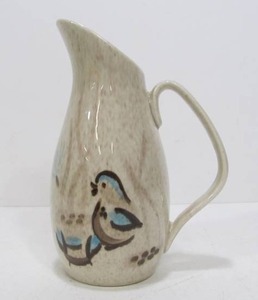 lot 146 image: Vintage Mid Century RED WING Bob White 7 Pitcher