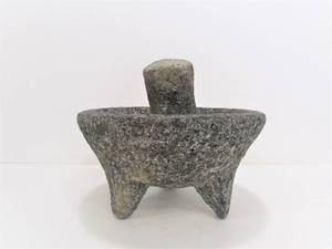 lot 179 image: Large Heavy Stone Mortar & Pestle Set