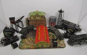 lot 197 image: Nice Group of Older Vintage Train Toys - O Gauge Track - Tin Litho Marx etc
