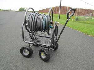 lot 6 image: Brand New Heavy Duty Rolling Hose Reel 