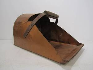 lot 221 image: Large Primitive Antique Copper Grain Scoop