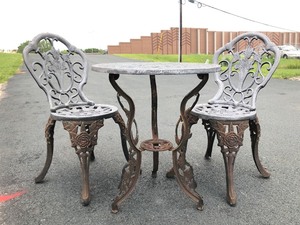 lot 8 image: Vintage Heavy Iron Patio Table & 2 Chairs