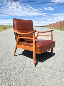 lot 2 image: Mid Century Bentwood Arm Lounge Chair