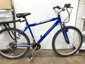 lot 161 image: Mens MAGNA Great Divide Bicycle