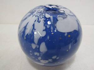 lot 269 image: DUDLEY Signed Hand Blown Blue w White Art Glass