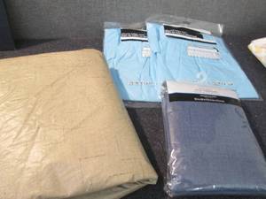 2 Table Skirts, 2 Vinyl Table Cloth...
