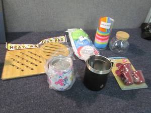 2 Bamboo Heat Pads, 2 Mugs, 3 Pour ...