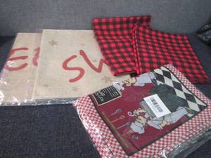 Table Runners & Placemats...