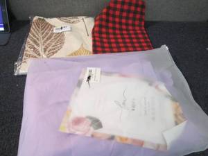 Table Runners, Table Skirts...
