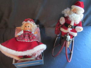 lot 49 image: Mdme. Alexander Dolls, Sleigh