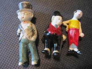 lot 70 image: Bisque Dolls