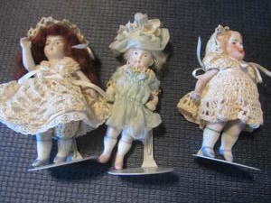 lot 74 image: Bisque Dolls