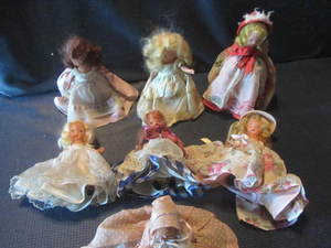 lot 82 image: Nancy Ann Storybook Dolls