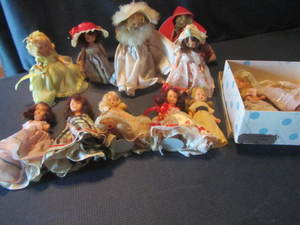 lot 84 image: Nancy Ann Storybook Dolls