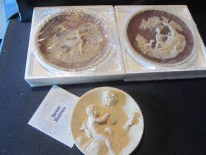 lot 100 image: Incolay Plates