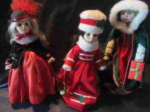 lot 115 image: Effanbee with Christmas Dolls