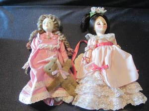 lot 134 image: Gigi & Royal Doulton Dolls