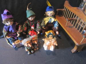lot 137 image: Wooden Bench, Jesters