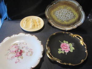 lot 169 image: Collector Plates-German, Alabaster