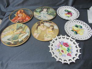 lot 196 image: Children Of Renoir Plates